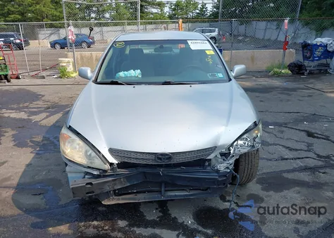 2002 Toyota Camry Le/Xle/Se из США, поврежденный, VIN 4T1BF32KX2U522245